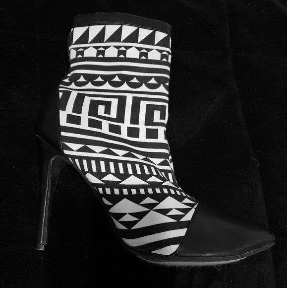 Ankle Boots - Picture 1 of 1